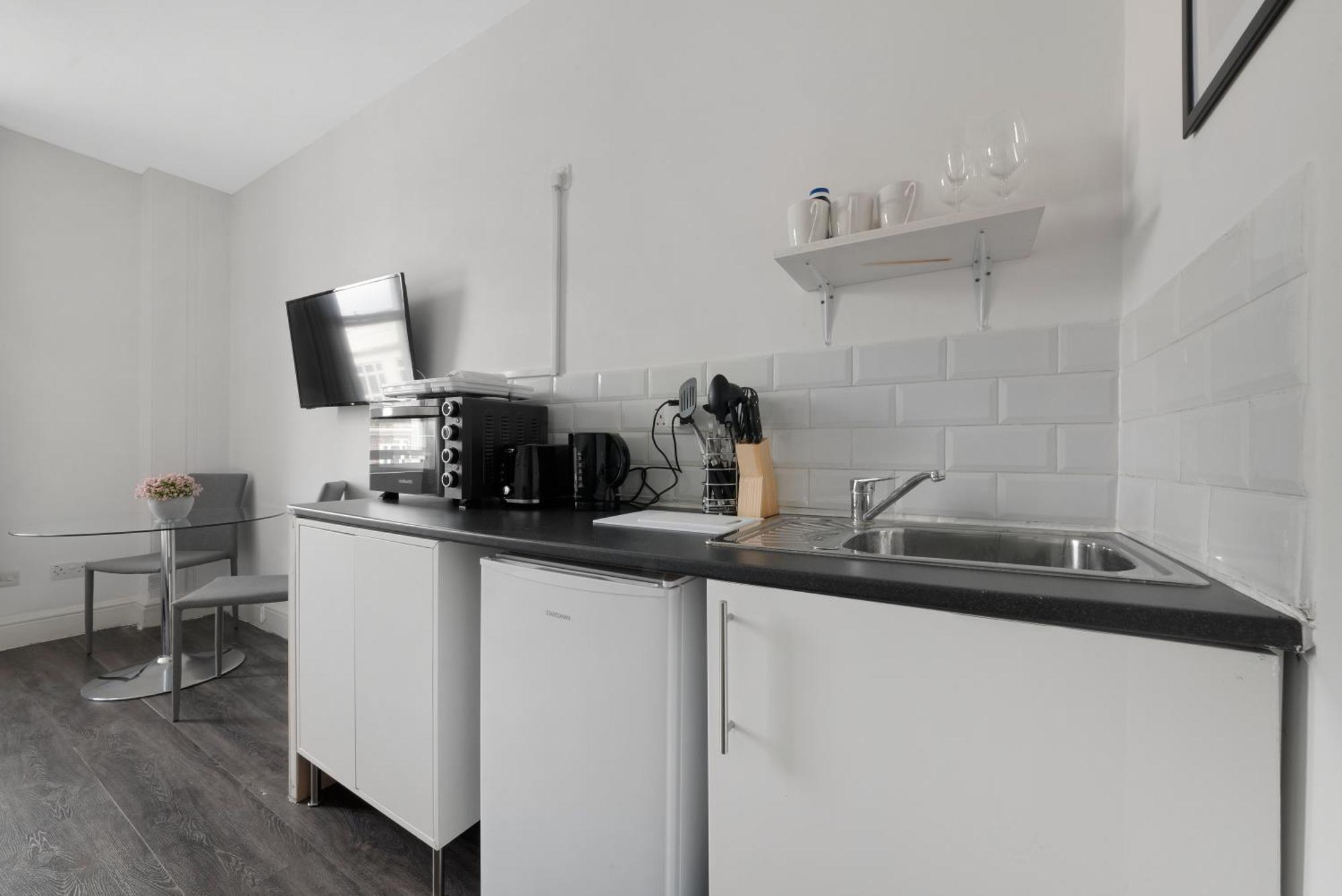 Archway Station Studios London Room photo