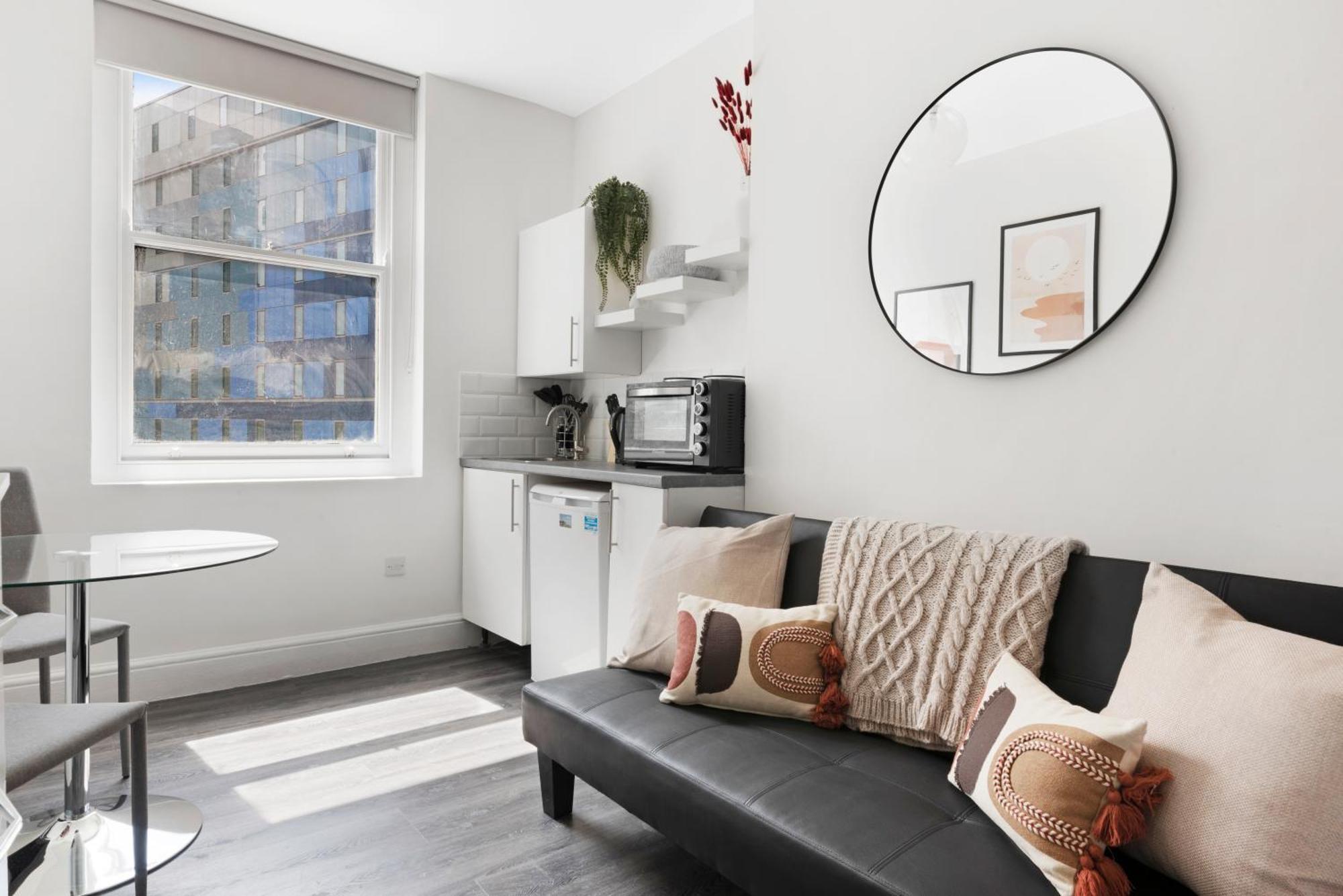 Archway Station Studios London Room photo