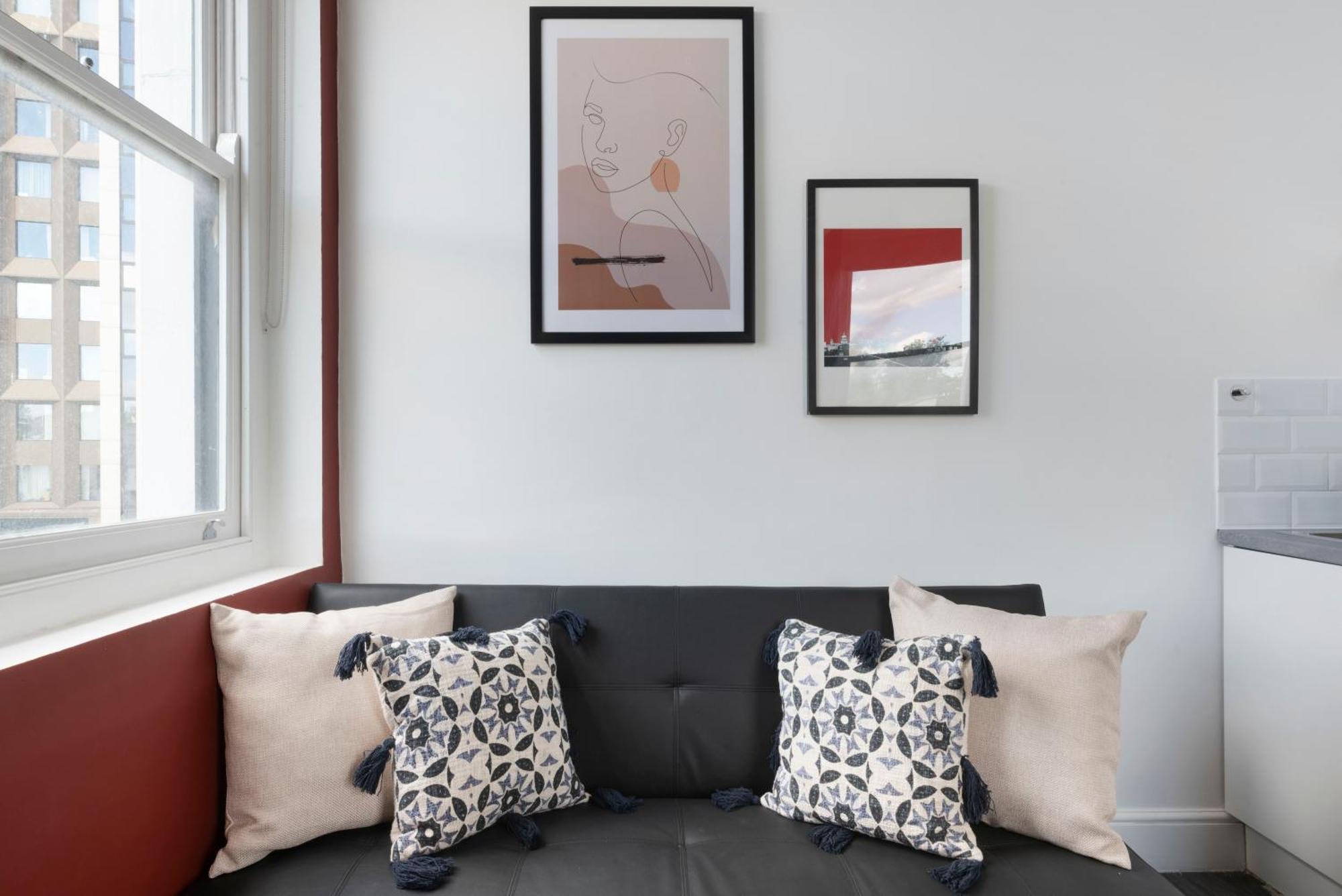 Archway Station Studios London Room photo